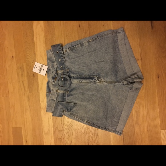 Paper bag shorts! - Picture 1 of 1